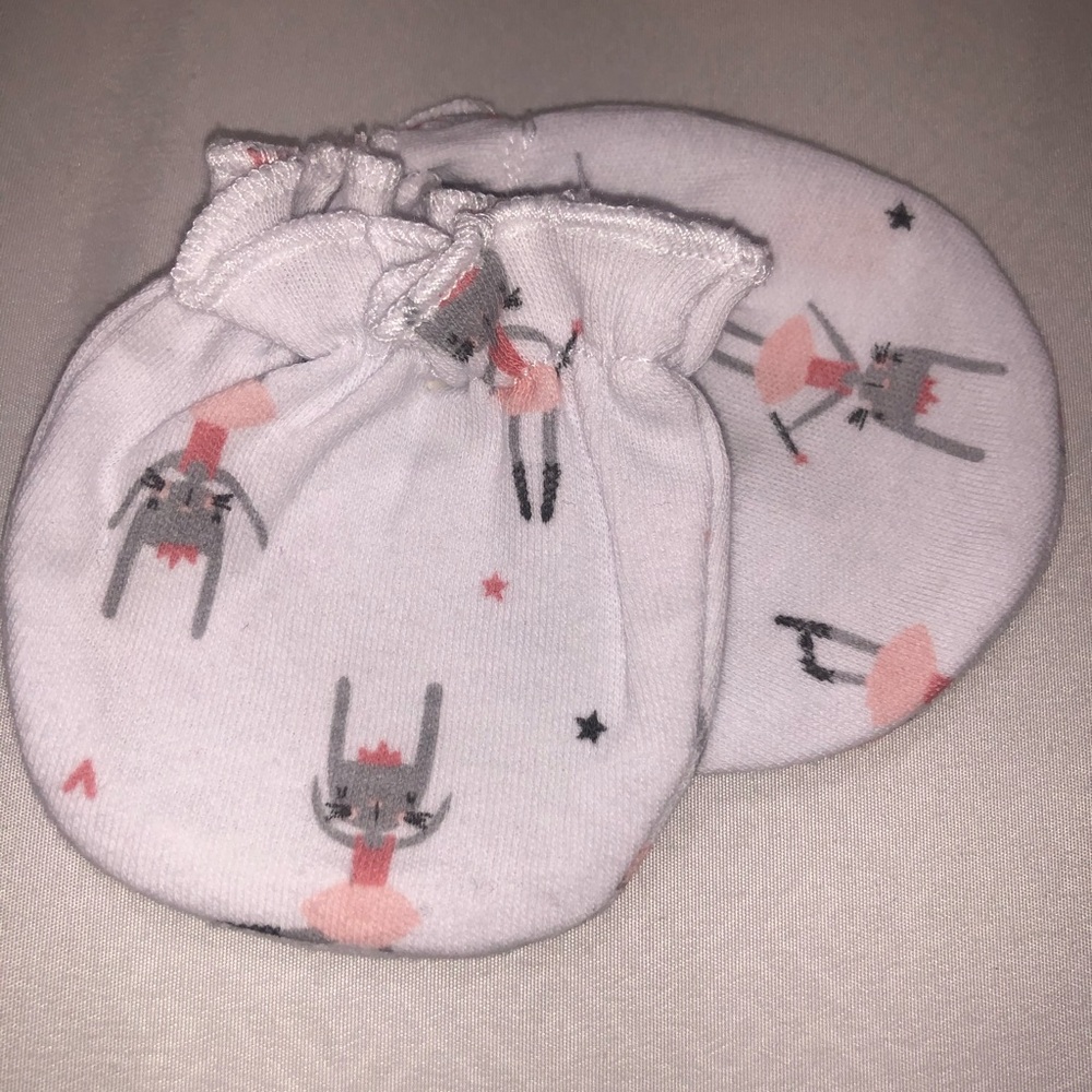 Bran new baby gloves
